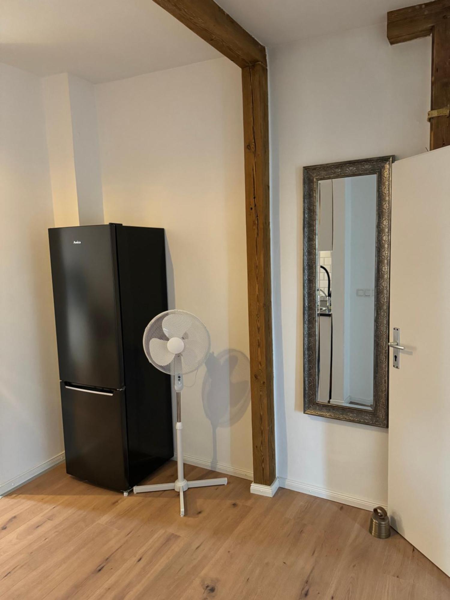 Appartement "Nina"Im Dachgeschoss, Inklusive Parkplatz Halle  Ngoại thất bức ảnh