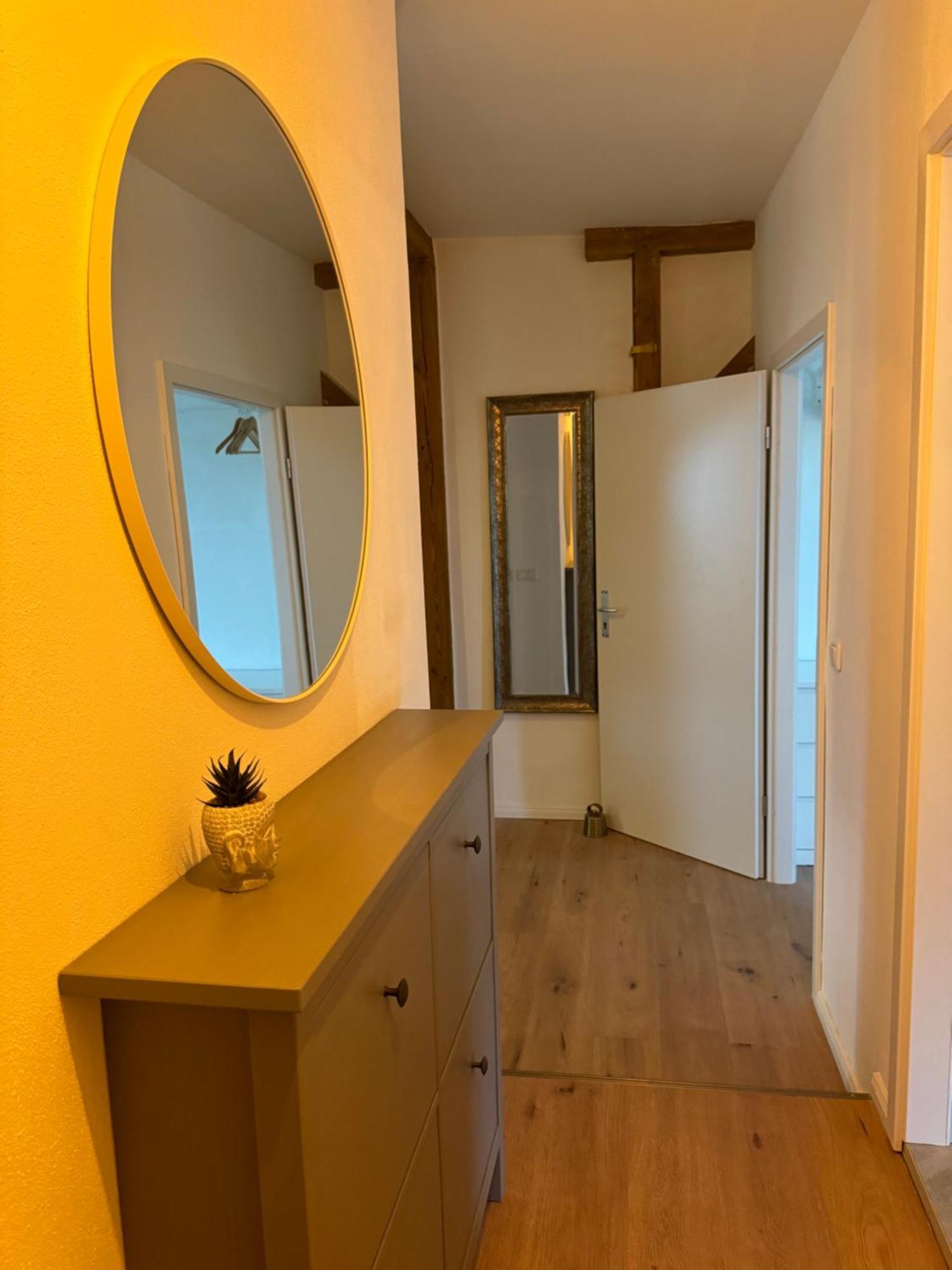 Appartement "Nina"Im Dachgeschoss, Inklusive Parkplatz Halle  Ngoại thất bức ảnh
