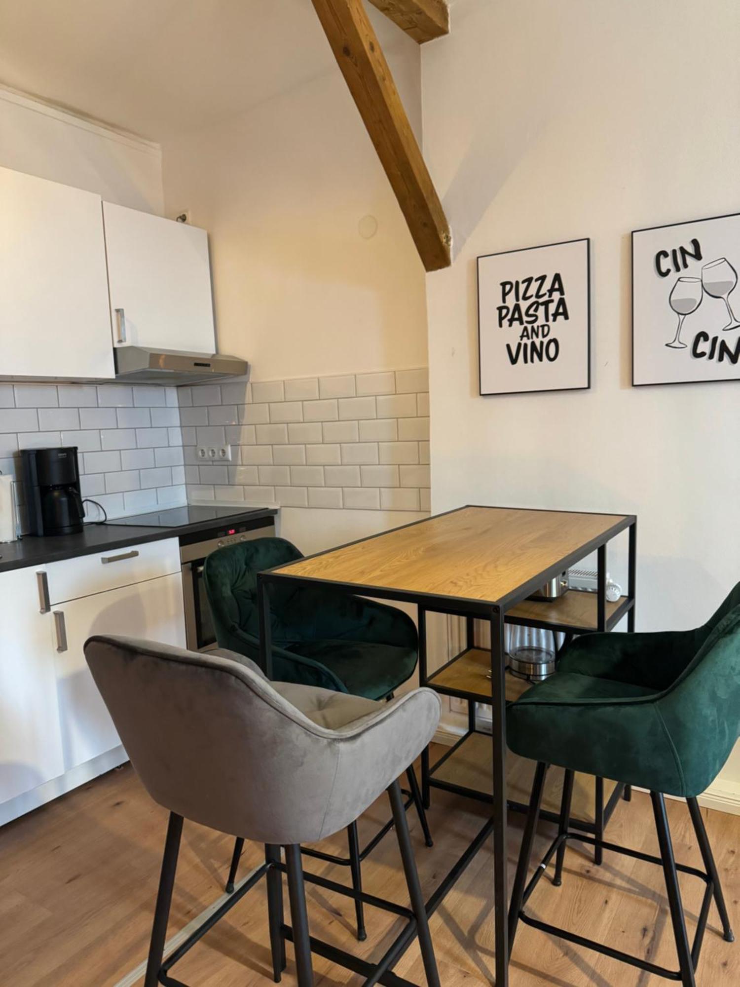 Appartement "Nina"Im Dachgeschoss, Inklusive Parkplatz Halle  Ngoại thất bức ảnh